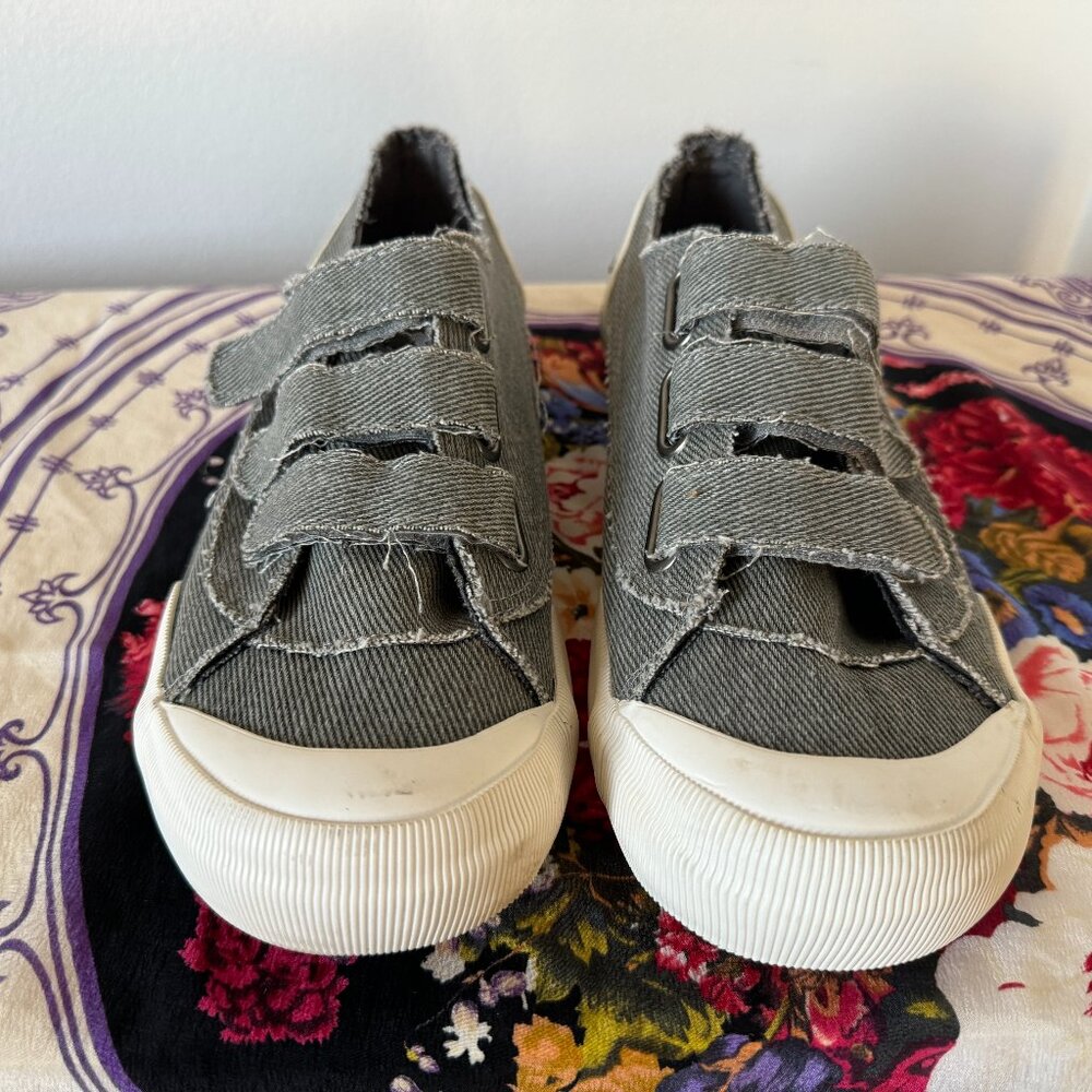 NWOT Rocket Dog Sneaker Sz 9
